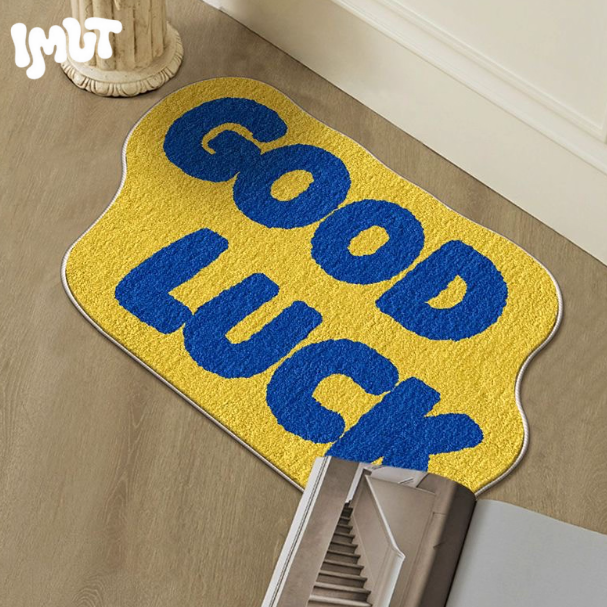“Good Luck” Text Rug